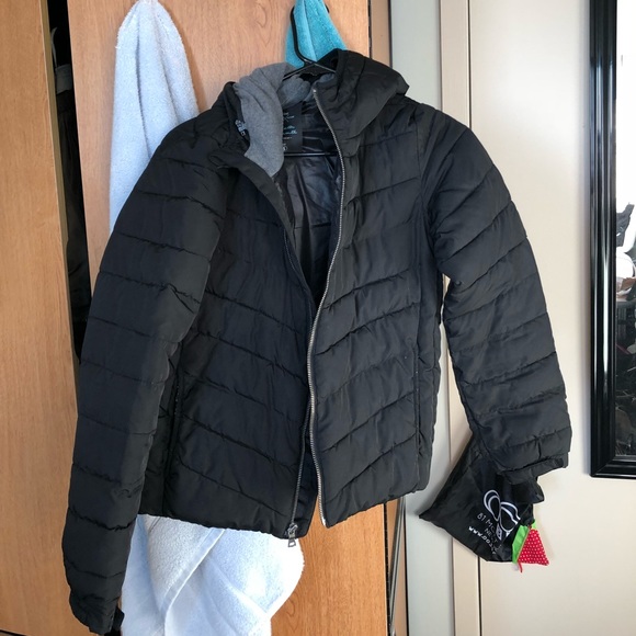 gap ladies puffer jacket